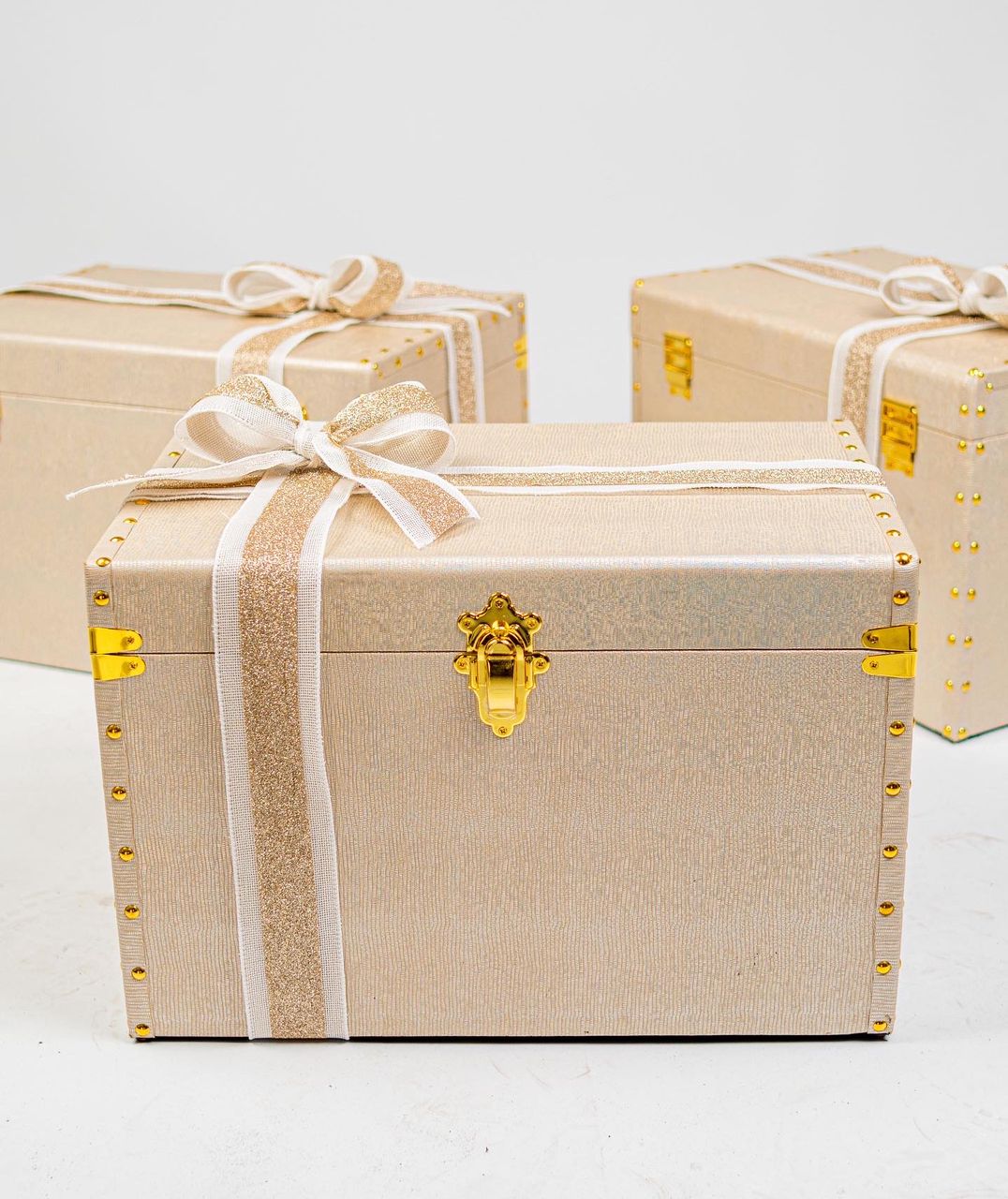 Gilded Elegance - Image 3